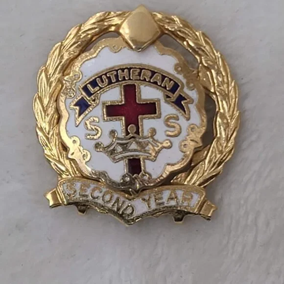 Vintage Lutheran SS Sunday School Second Year Pin Badge Little System Enamel - Picture 2 of 6
